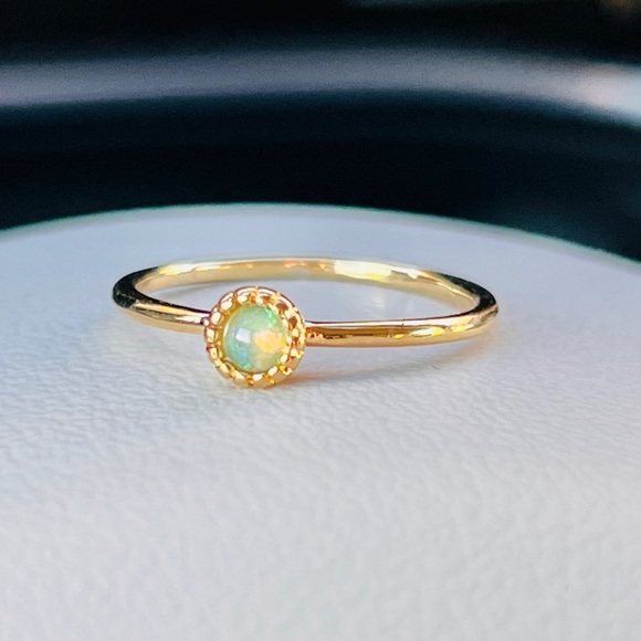 Budding Bloom Opal Solitary Synthetic Ring in Gold Tone Milgrain Bezel, Size 6 - Picture 2 of 8